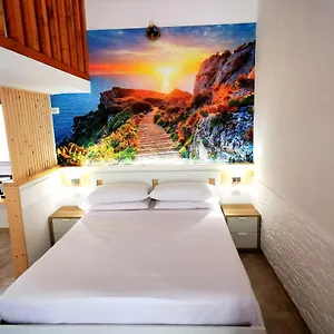 https://guru-house-bb-apartments.sicilyhotelsitaly.net